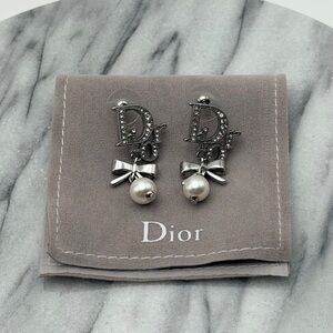 CHRISTIAN DIOR LOGO PEARL BOW DROP EARRINGS SILVER TONE